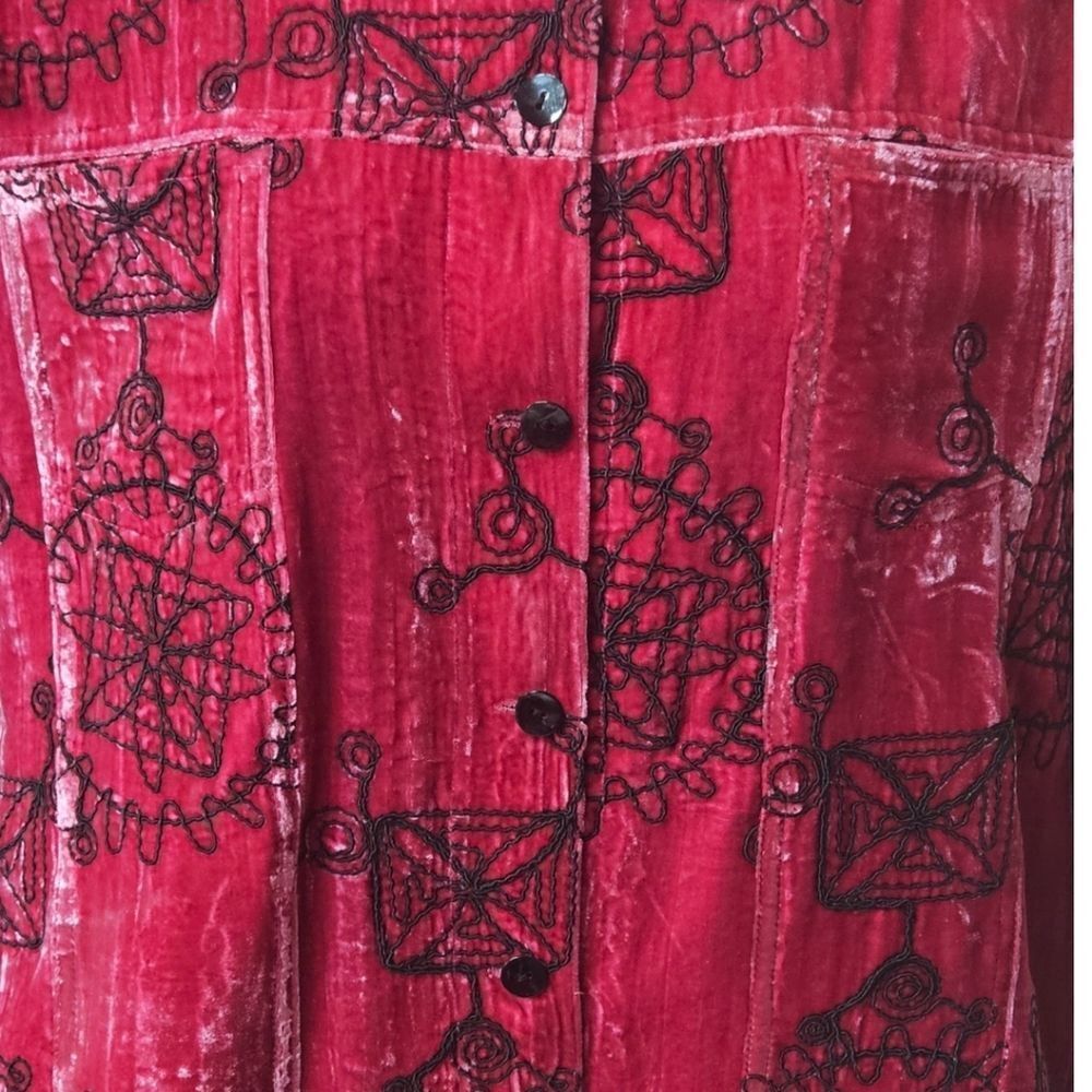  CHICO'S FUSHIA & BLACK NEW embroidered designs  longSleeve velvet silk Jacket - Picture 6 of 17